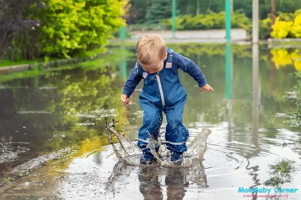 baby-playing